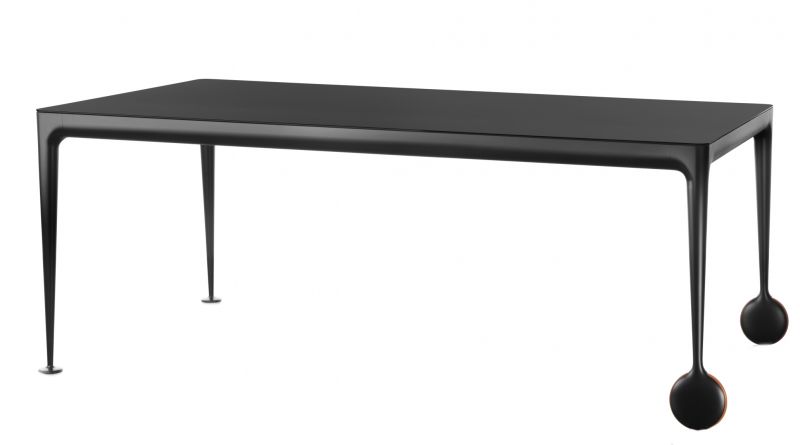 Schwarzer Big Will Tisch von Magis mit Rollen, moderner Design Tisch für Wohnzimmer.
